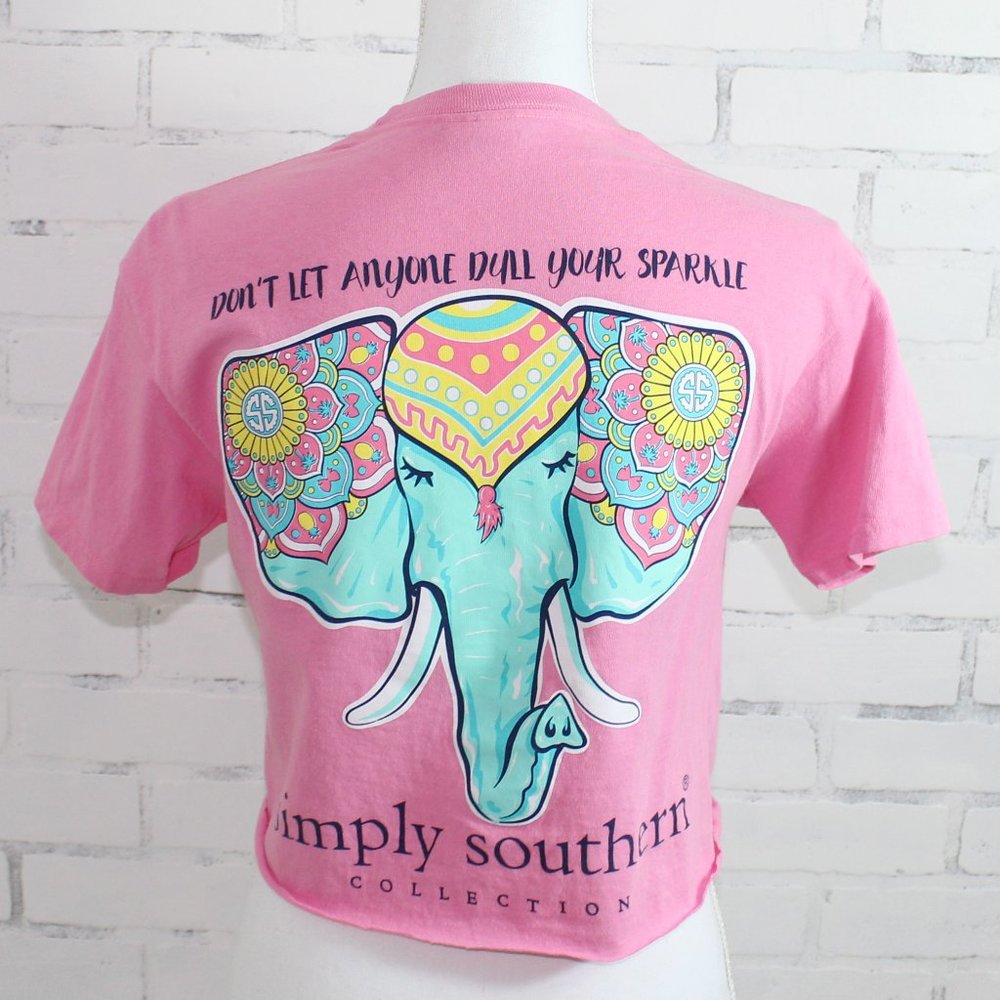 🎀 HOST PICK 🎀 Simply Southern Elephant Tshirt